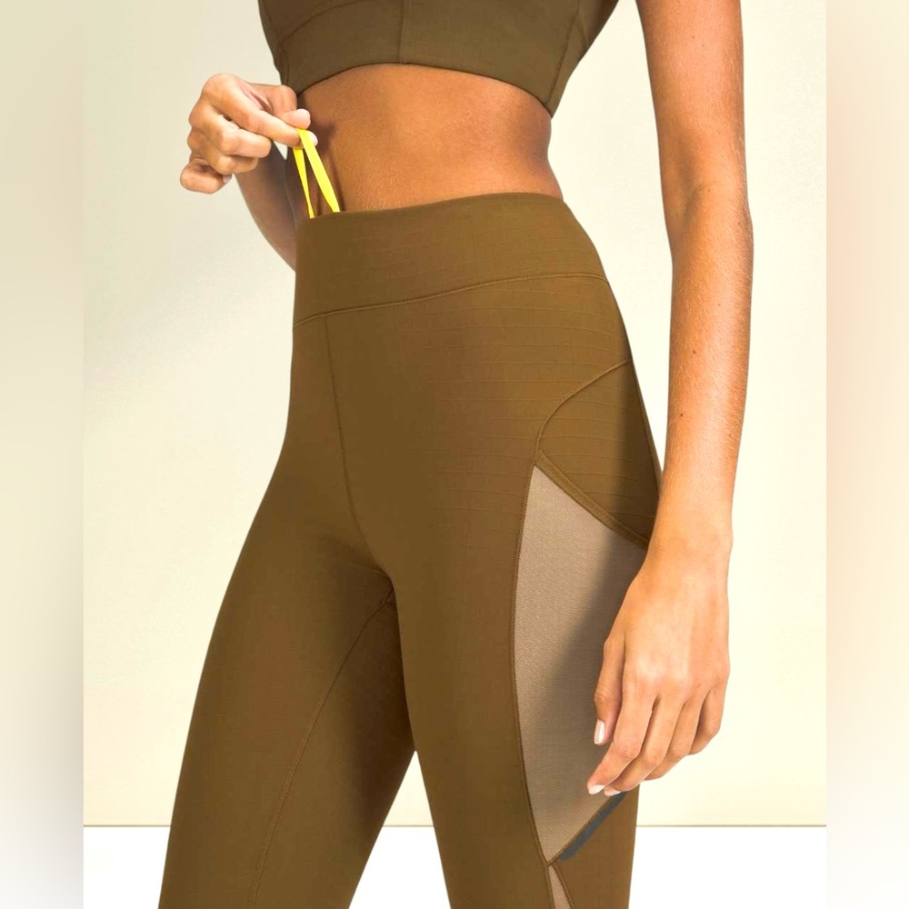 Lululemon lab Super High-Rise Tight with Pockets
